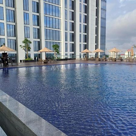 Emmaus Luxury 2 Bedroom Apartment Seaview Batam Exterior foto
