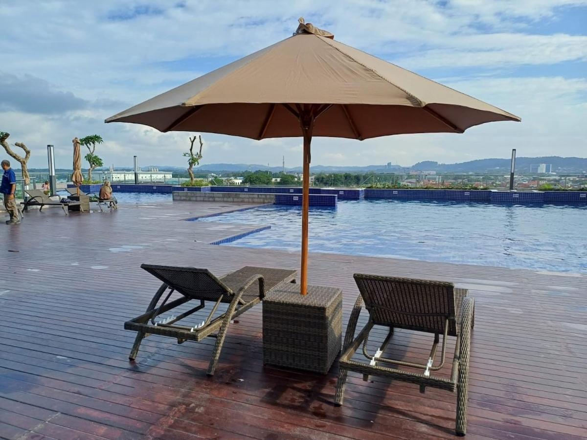 Emmaus Luxury 2 Bedroom Apartment Seaview Batam Exterior foto